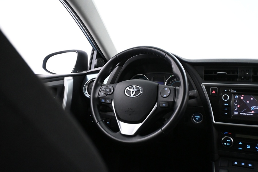 Toyota Auris vaihtoauto