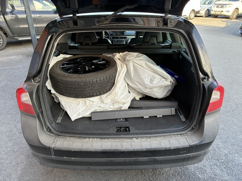 Volvo V70 vaihtoauto