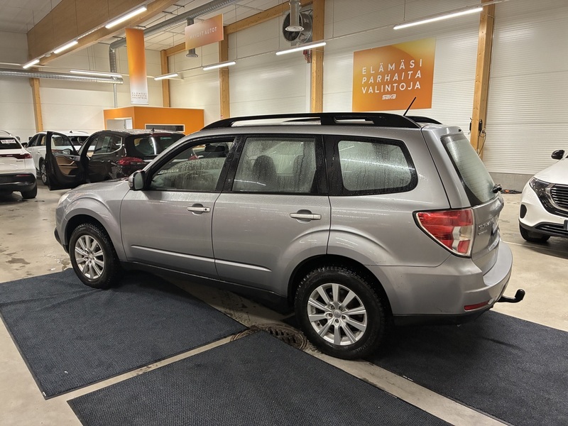 Subaru Forester vaihtoauto