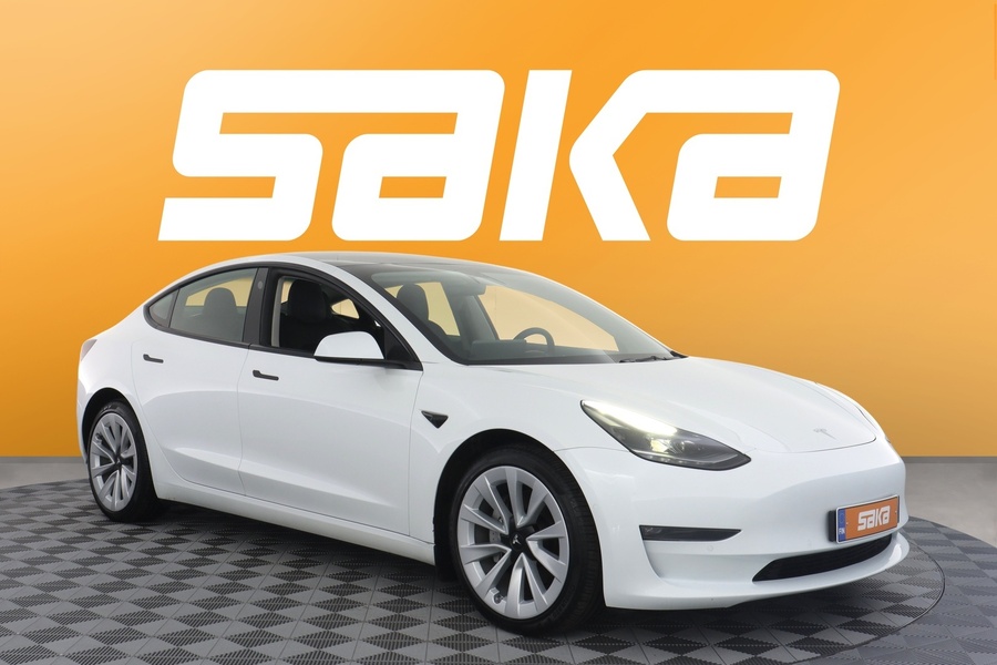 Tesla Model 3 vaihtoauto