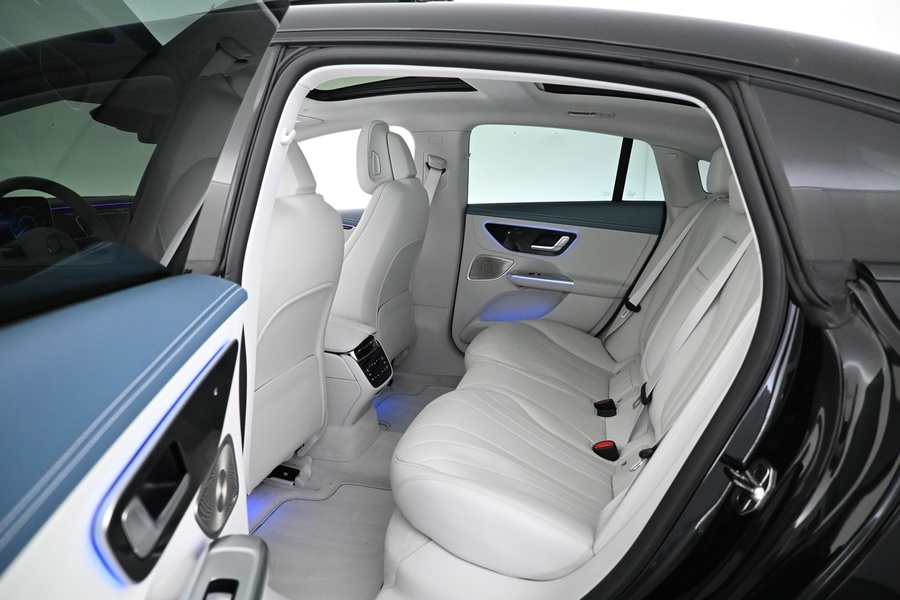 Mercedes-Benz EQE vaihtoauto