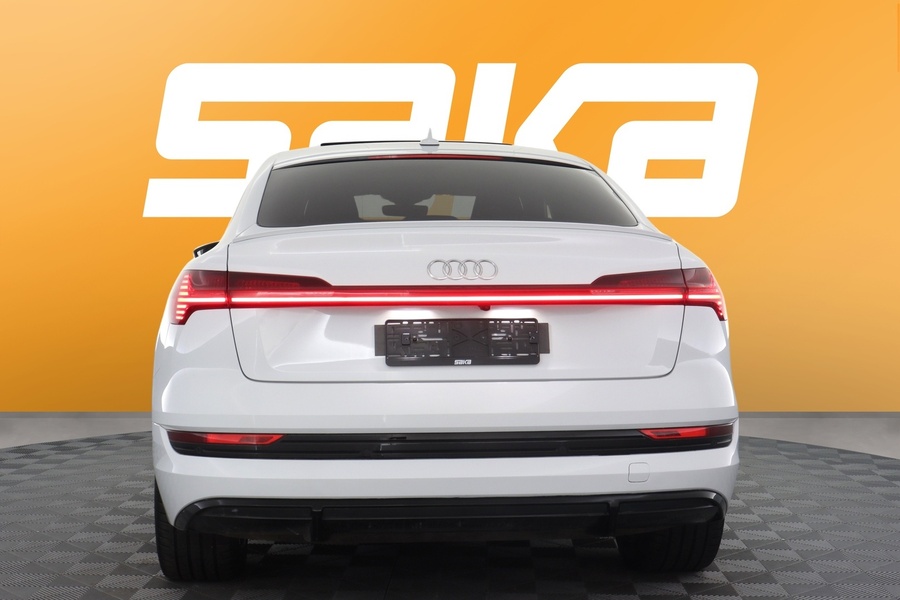 Audi e-tron vaihtoauto