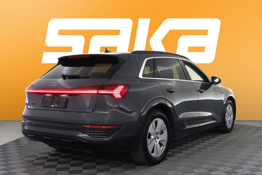 Audi Q8 e-tron vaihtoauto