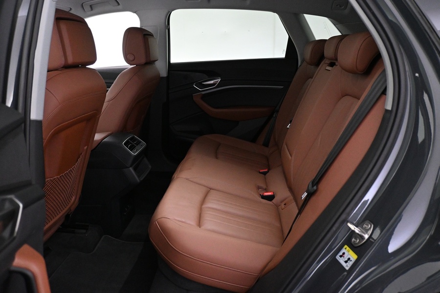 Audi Q8 e-tron vaihtoauto