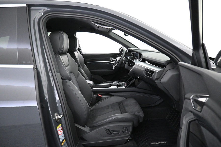 Audi Q8 e-tron vaihtoauto