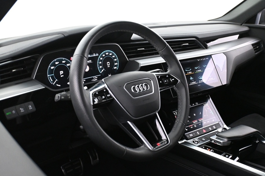 Audi Q8 e-tron vaihtoauto
