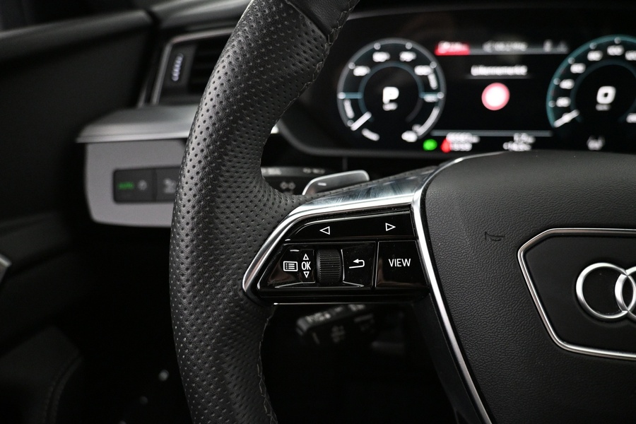 Audi Q8 e-tron vaihtoauto