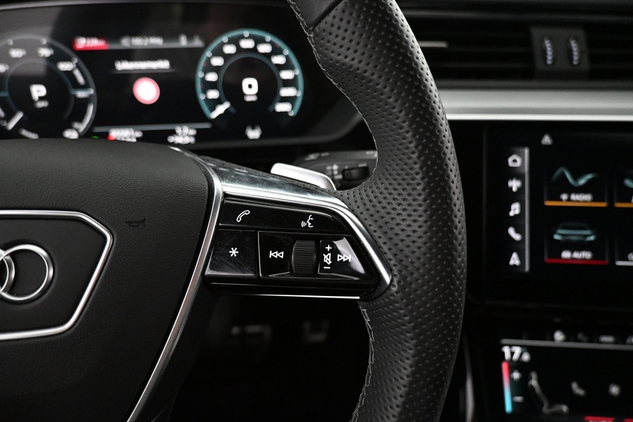 Audi Q8 e-tron vaihtoauto