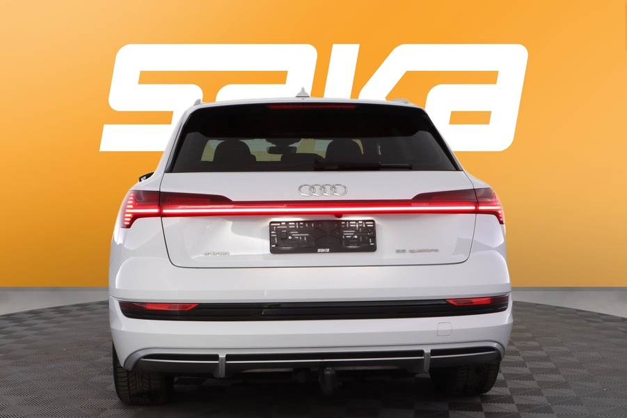 Audi e-tron vaihtoauto