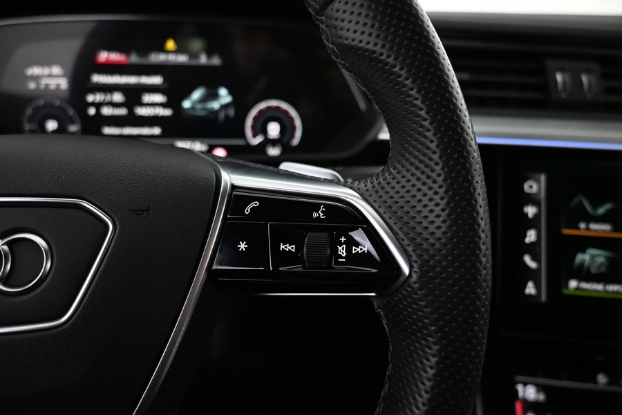 Audi e-tron vaihtoauto