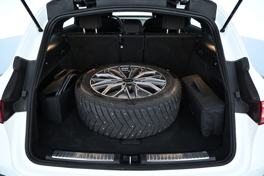 Mercedes-Benz EQC vaihtoauto