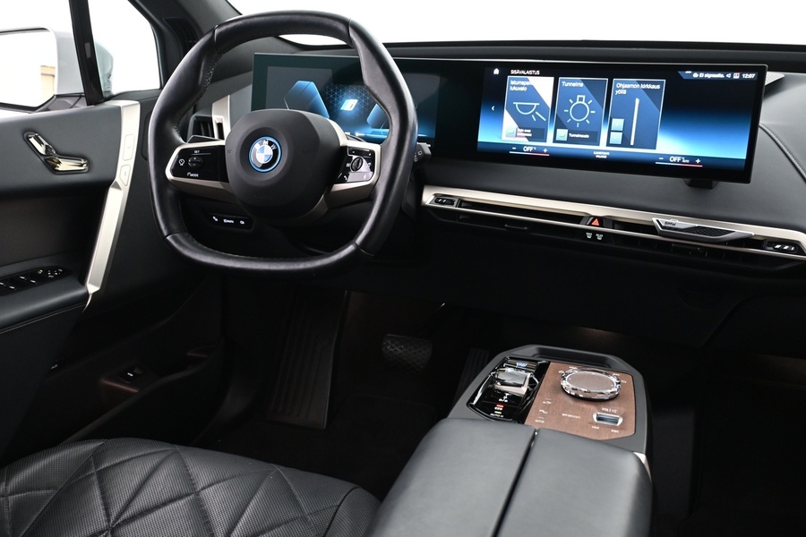 BMW iX vaihtoauto