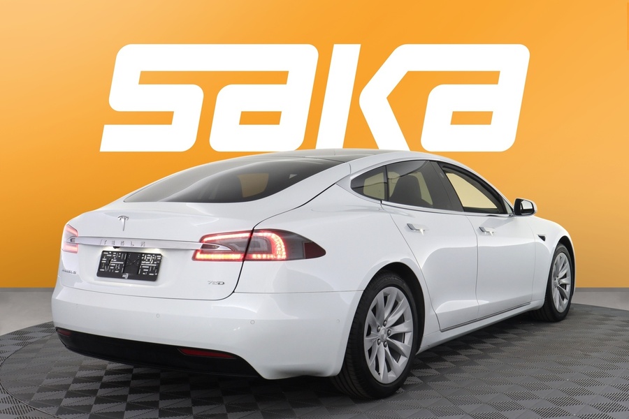 Tesla Model S vaihtoauto