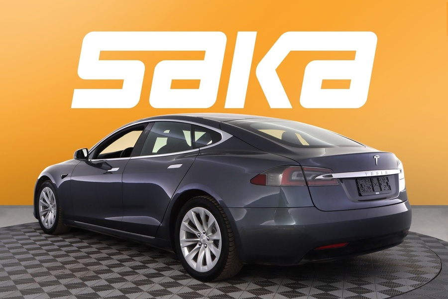 Tesla Model S vaihtoauto