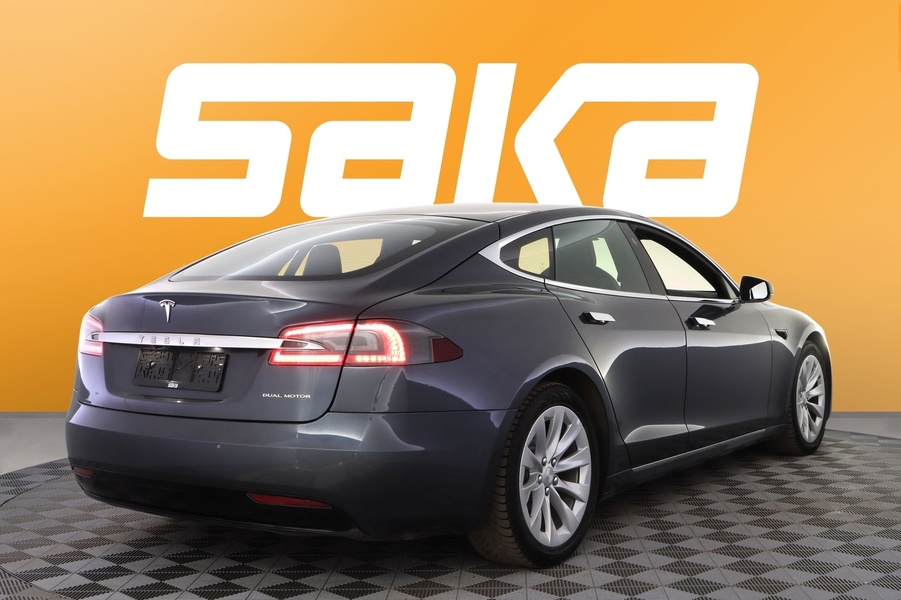 Tesla Model S vaihtoauto