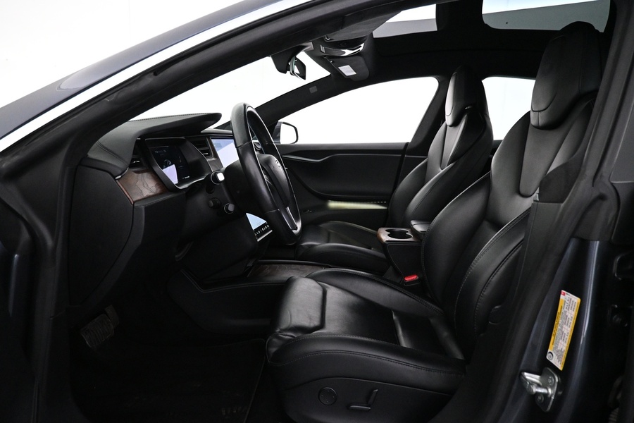 Tesla Model S vaihtoauto