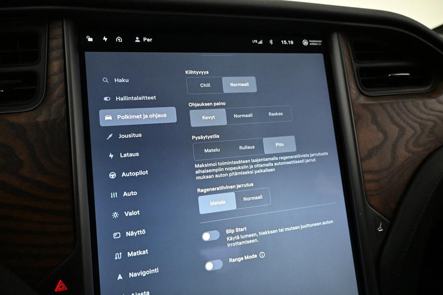 Tesla Model S vaihtoauto