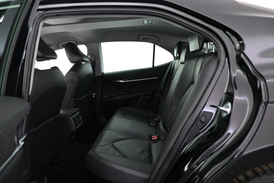 Toyota Camry vaihtoauto