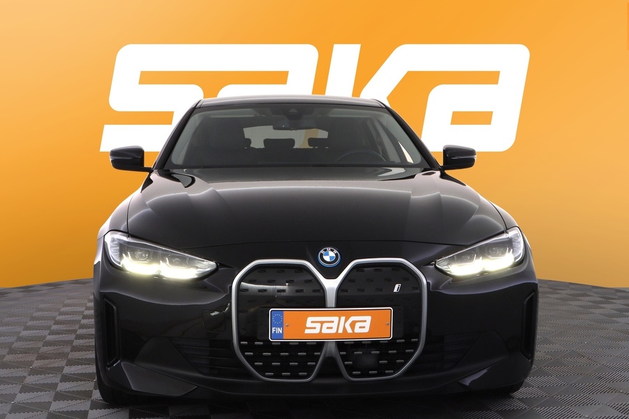 BMW i4 vaihtoauto
