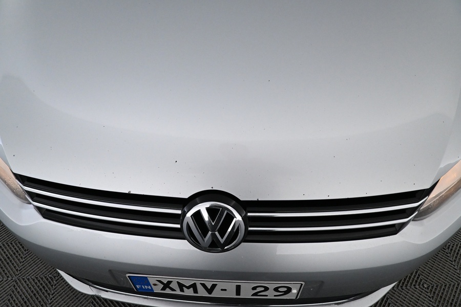 Volkswagen Touran vaihtoauto