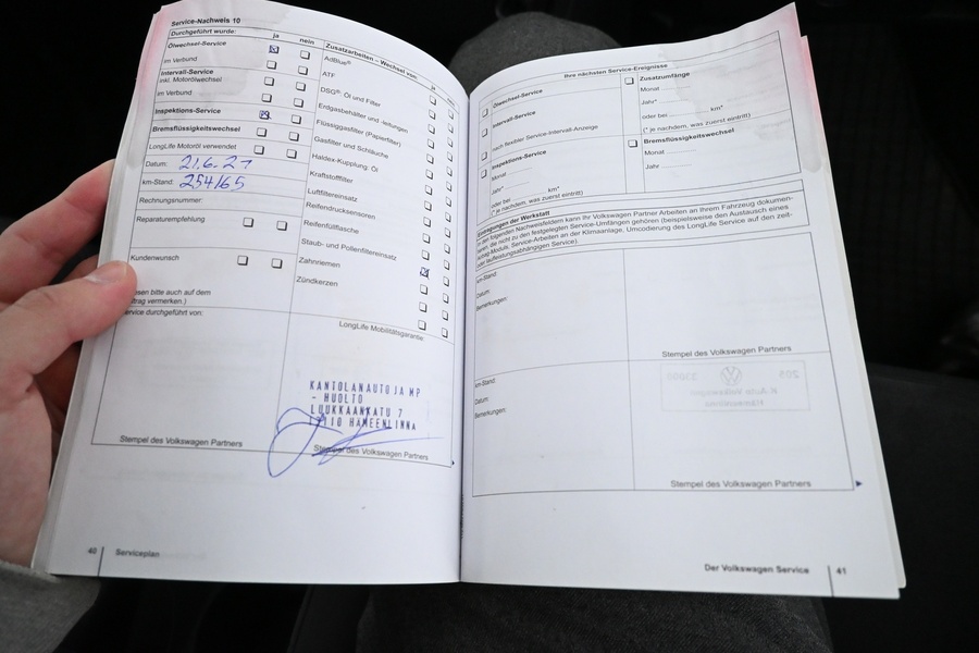 Volkswagen Touran vaihtoauto