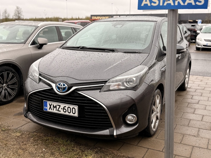 Toyota Yaris vaihtoauto