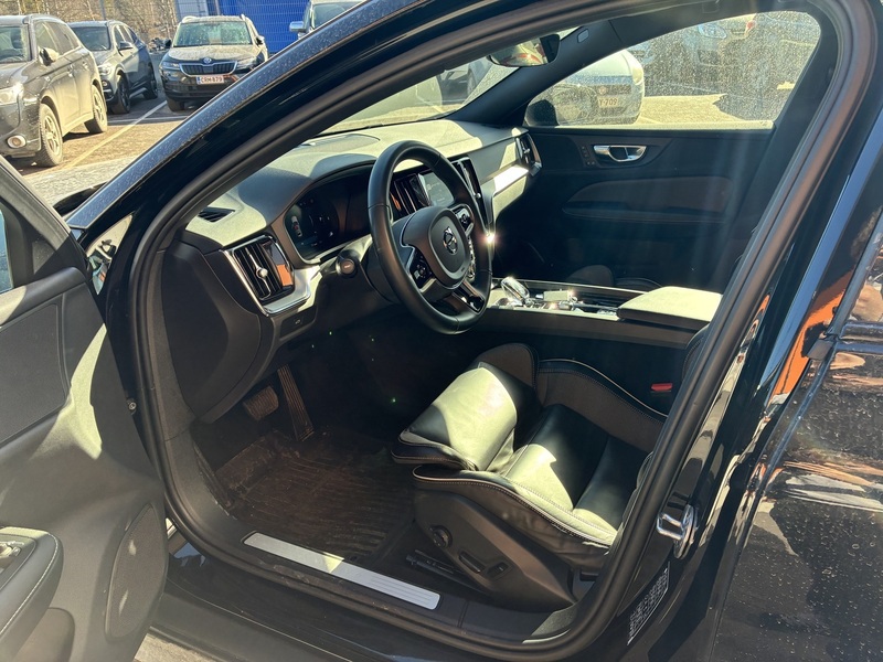 Volvo V60 Cross Country vaihtoauto