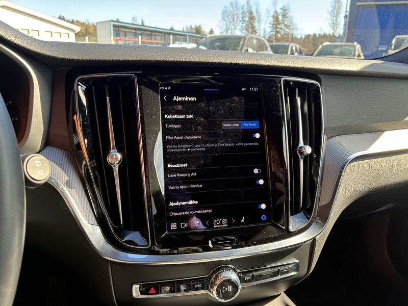 Volvo V60 Cross Country vaihtoauto