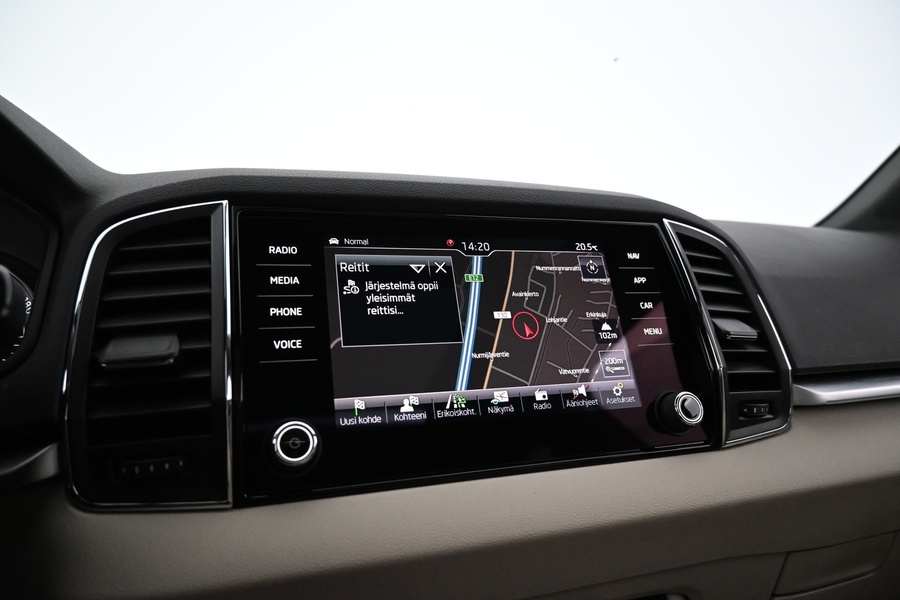 Skoda Karoq vaihtoauto