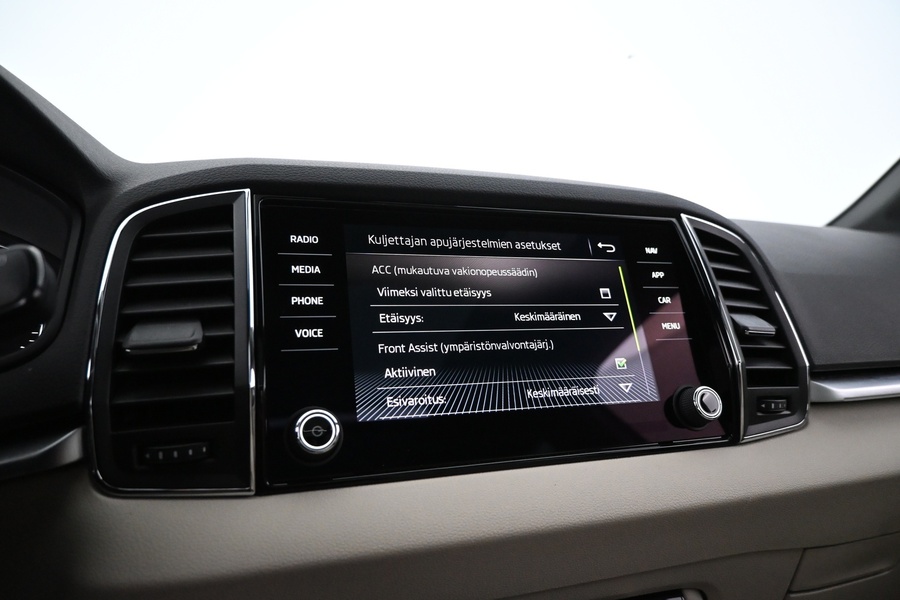 Skoda Karoq vaihtoauto