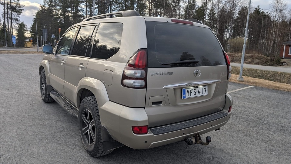 Toyota Land Cruiser vaihtoauto