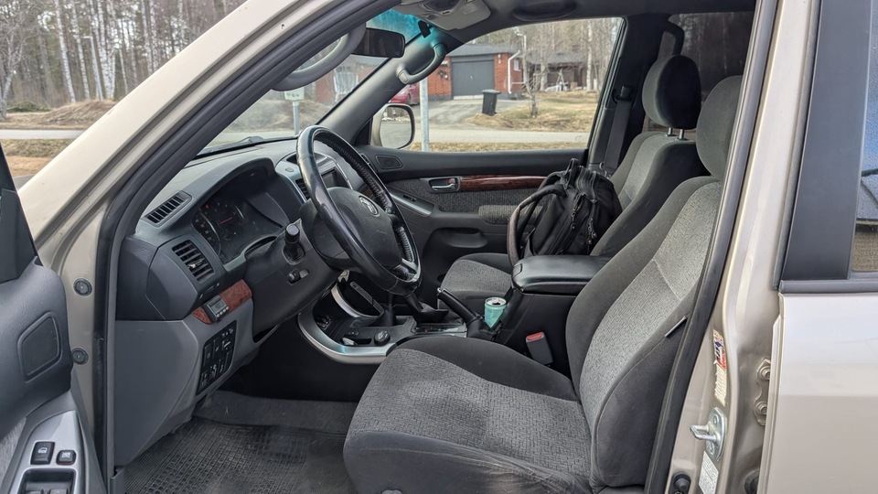 Toyota Land Cruiser vaihtoauto