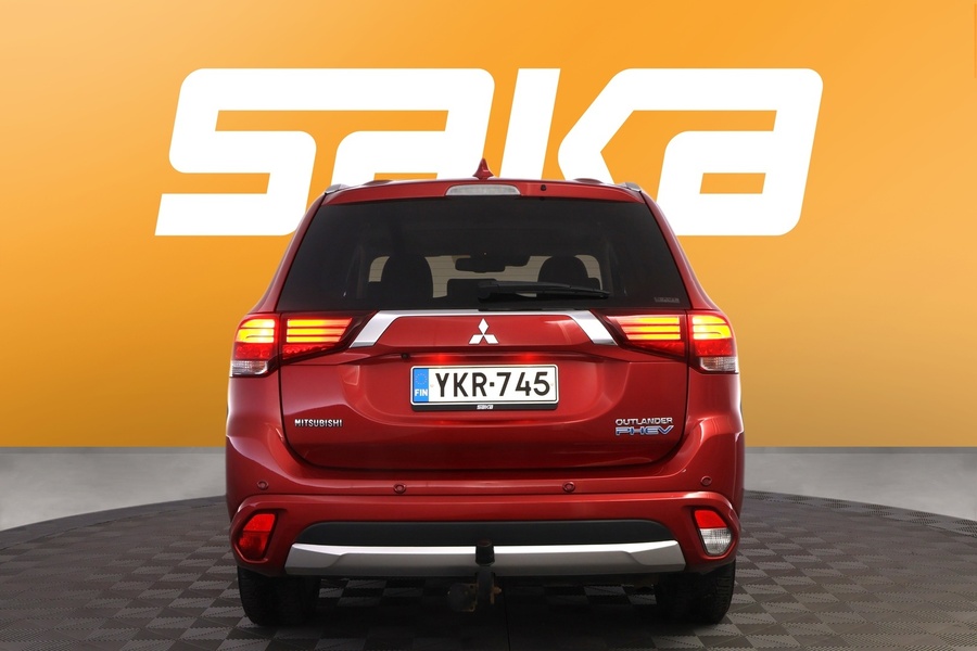 Mitsubishi Outlander PHEV vaihtoauto
