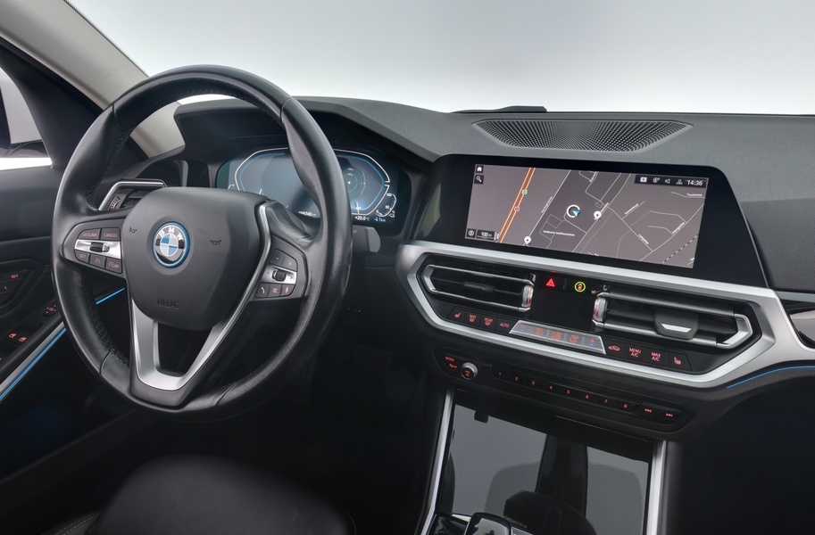 BMW 320 vaihtoauto