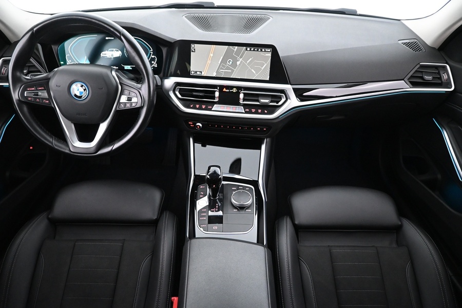 BMW 320 vaihtoauto