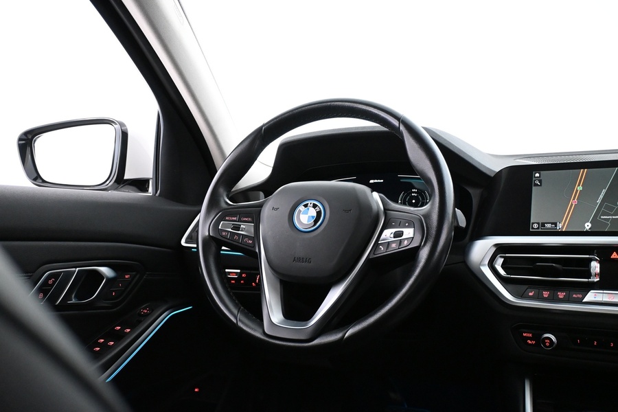 BMW 320 vaihtoauto