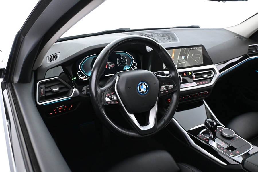 BMW 320 vaihtoauto
