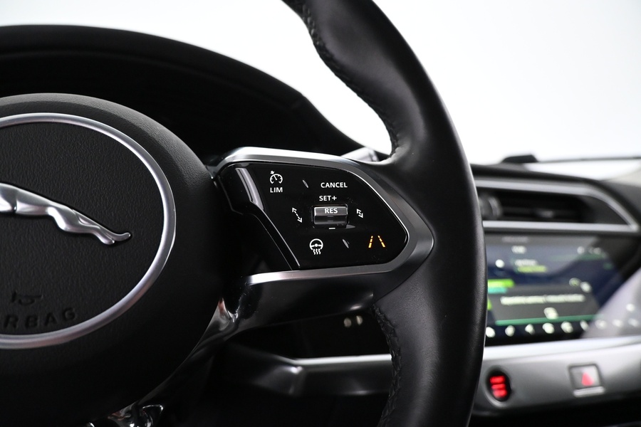 Jaguar I-PACE vaihtoauto