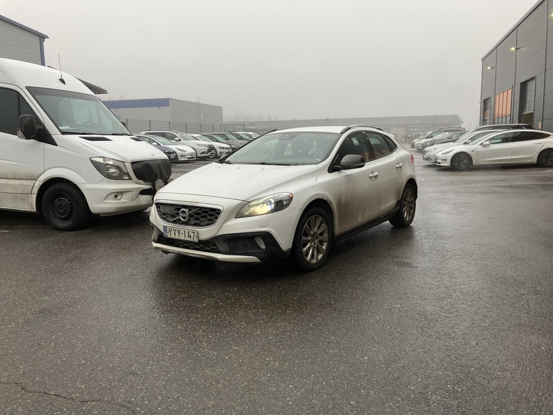 Volvo V40 Cross Country vaihtoauto