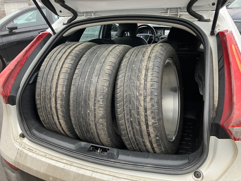 Volvo V40 Cross Country vaihtoauto