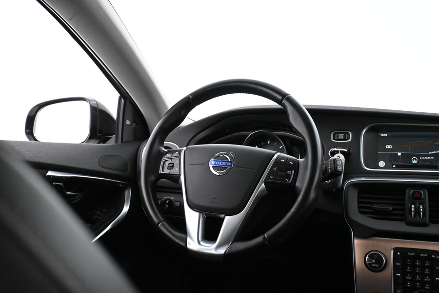 Volvo V40 Cross Country vaihtoauto