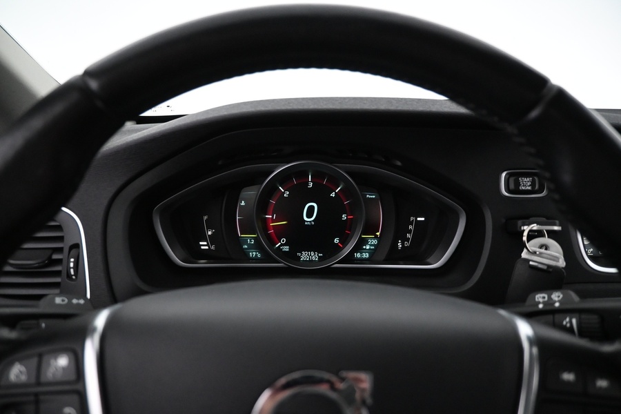 Volvo V40 Cross Country vaihtoauto