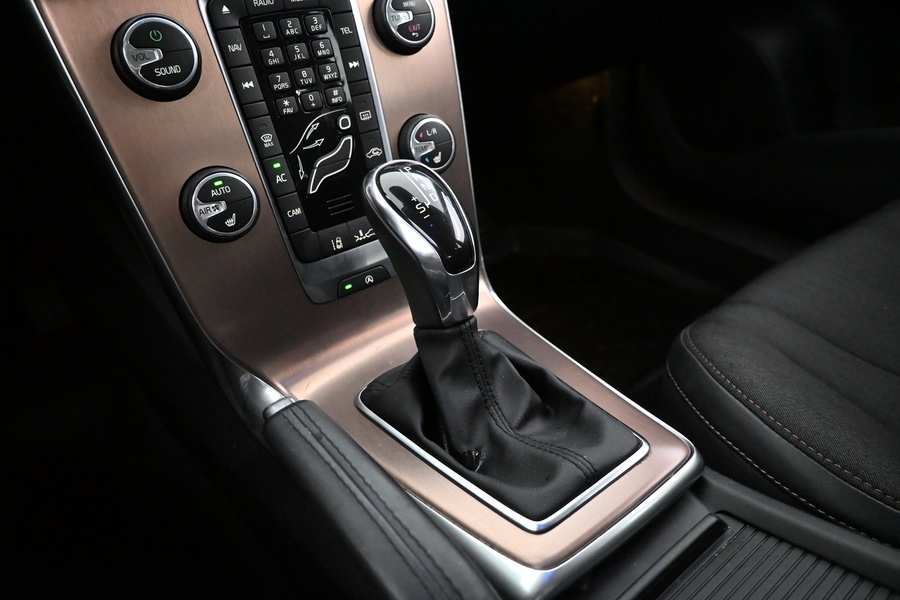 Volvo V40 Cross Country vaihtoauto