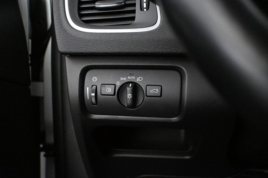 Volvo V40 Cross Country vaihtoauto