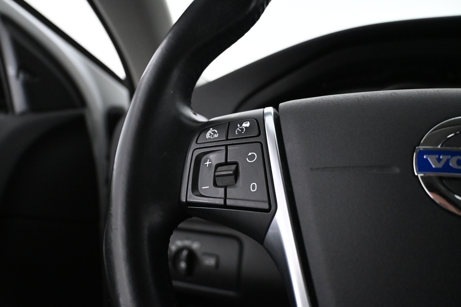 Volvo V40 Cross Country vaihtoauto