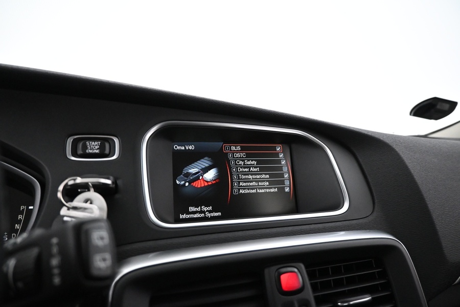 Volvo V40 Cross Country vaihtoauto