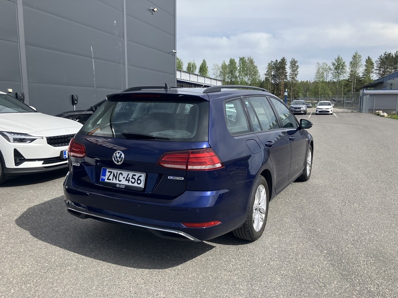 Volkswagen Golf vaihtoauto