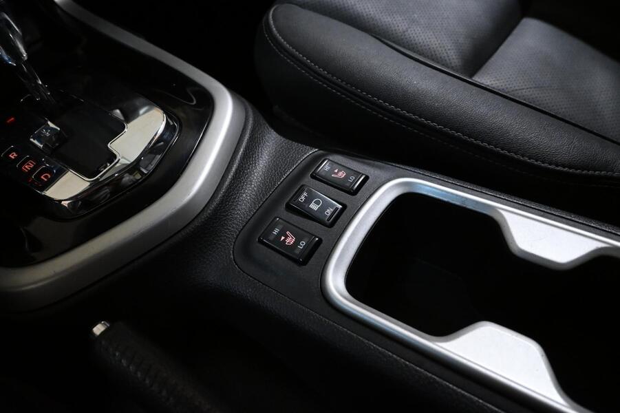 Nissan Navara vaihtoauto