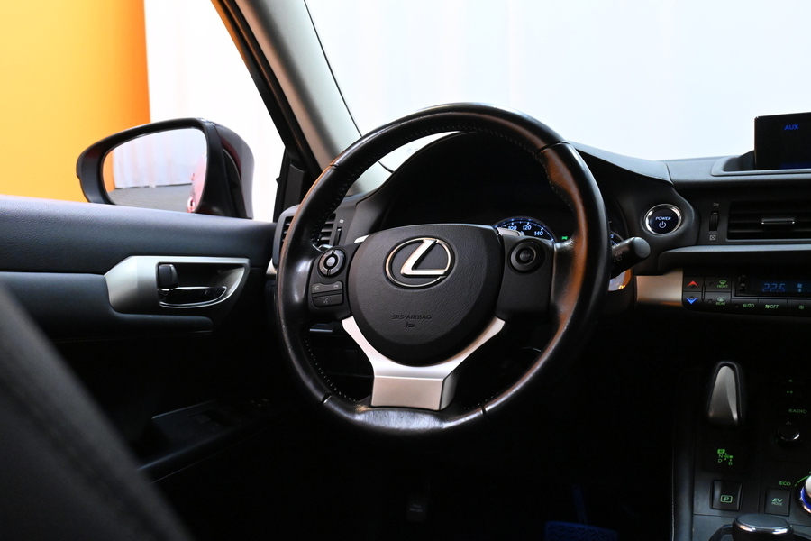 Lexus CT vaihtoauto
