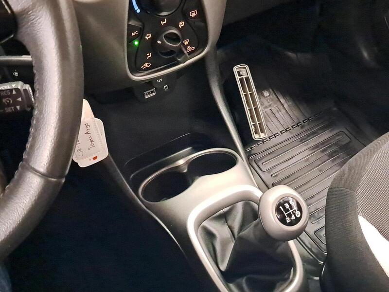 Toyota AYGO vaihtoauto